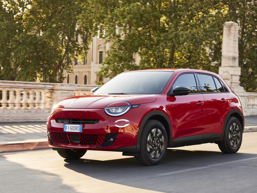 fiat-600-tutte-le-immagini-del-nuovo-suv-elettrico-il-sole-24-ore