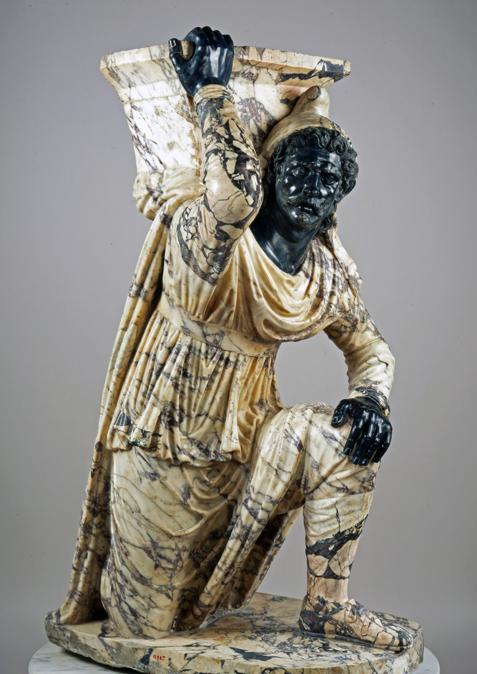 Persiano inginocchiato. Età augustea Napoli, Museo Archeologico Nazionale Courtesy Italian Ministry of Culture (MiC), Archivio fotografico MANN. Ph Luigi Spina  