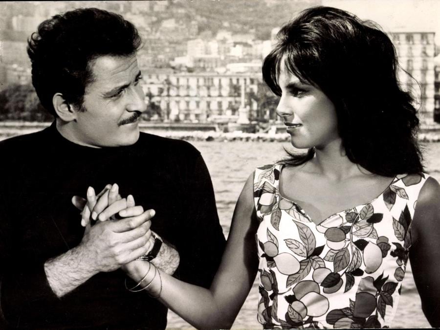 Immagini del film “Appuntamento a Ischia - 1960 nella foto Domenico Modugno, Antonella Lualdi.  (foto IPP/picture alliance)
