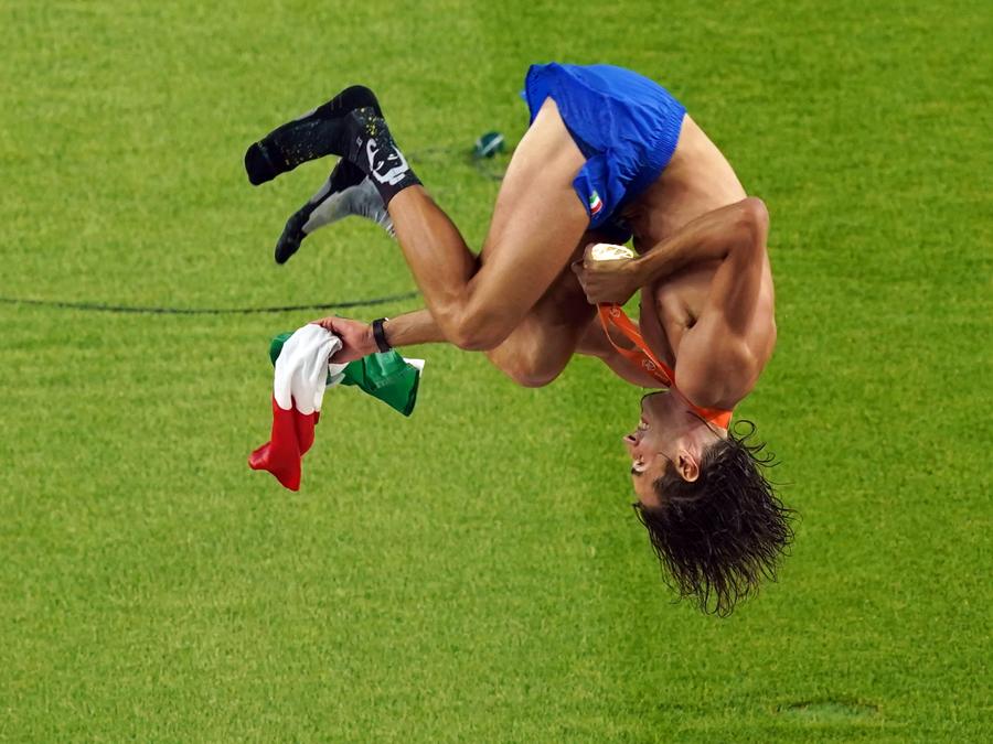 Campionati Mondiali di Atletica Leggera Salto in alto maschile - finale - nella foto Gianmarco Tamberi esulta dopo aver conquistato il titolo di campione del mondo - (Foto IPP/picture alliance /Jan Papenfuss/Eibner-Pressefoto)