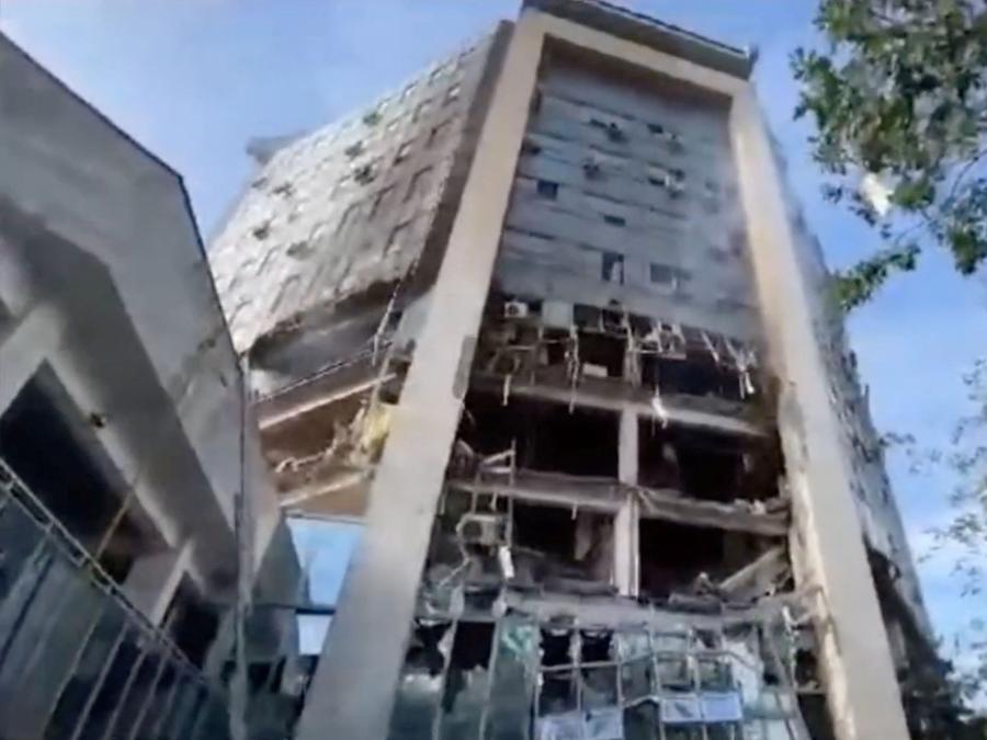 Proprietà danneggiata, a seguito di un attacco di droni russi, durante l’attacco della Russia all’Ucraina, a Izmail, regione di Odessa, Ucraina. Ukraine's Operational Command South Handout via REUTERS