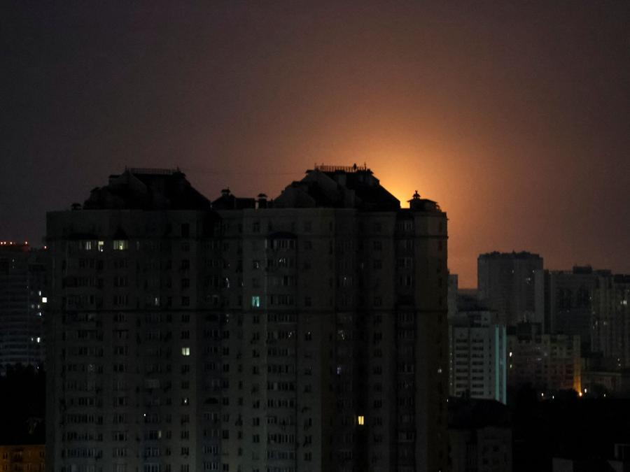 L’esplosione di un drone a Kiev. (Reuters/Gleb Garanich)