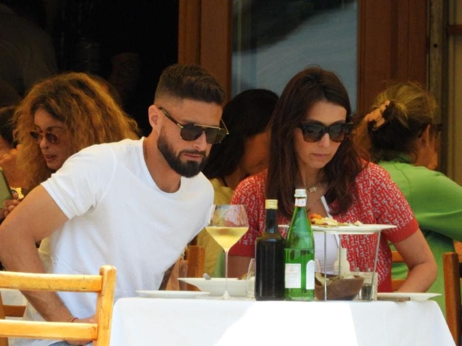 Olivier Giroud e Jennifer Giroud a Portofino in giugno. (Photo by Mega/GC Images)