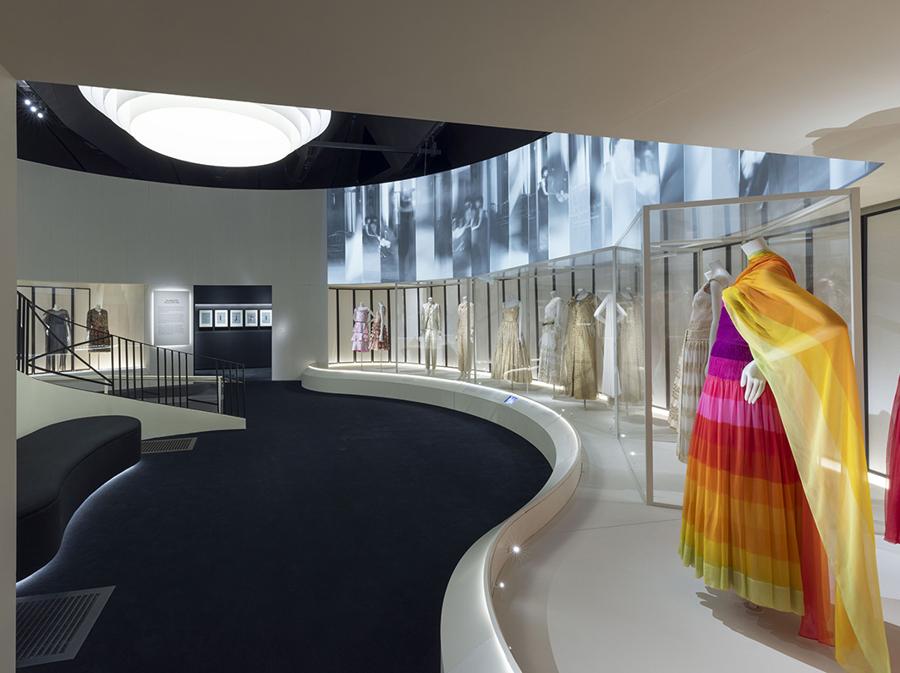 Gabrielle Chanel. Fashion Manifesto at the V&A  (Victoria and Albert Museum, London)