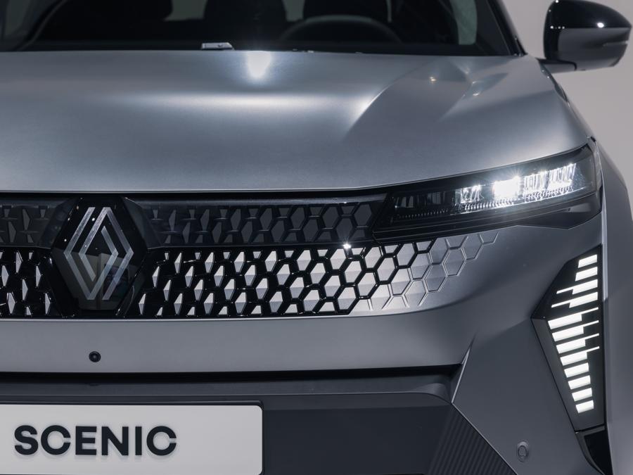 Nuova Renault Scenic E-Tech Electric: le foto, i dati tecnici, le  informazioni e le prestazioni