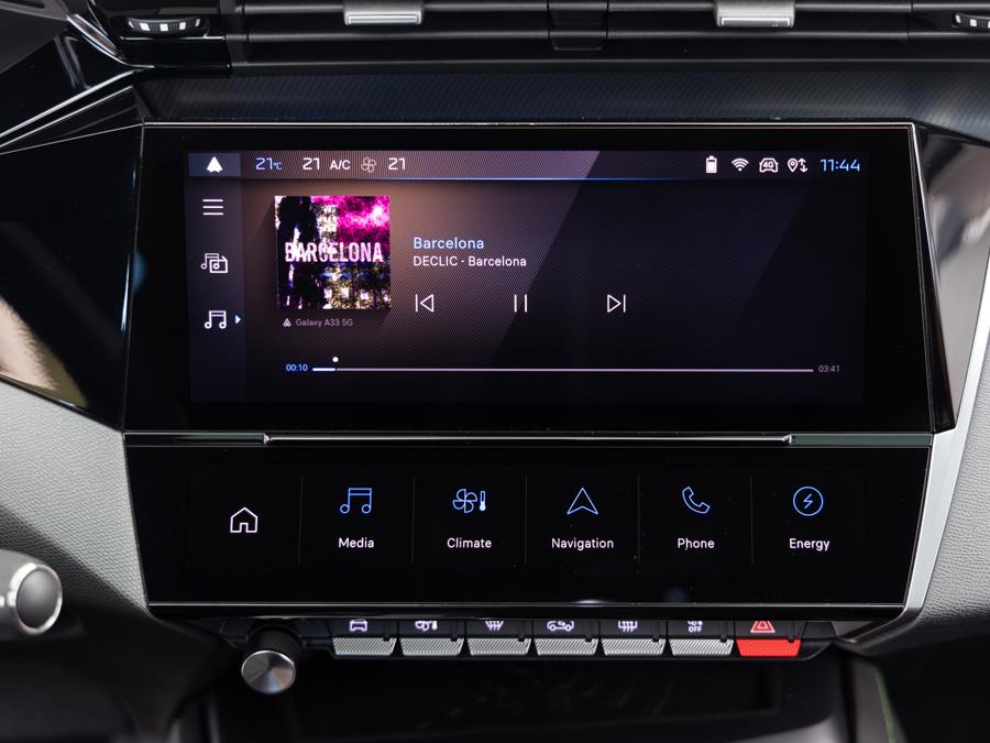 Nuova Peugeot 308 elettrica 