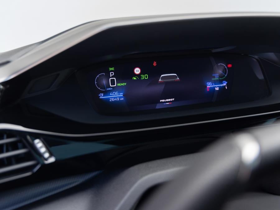 Nuova Peugeot 308 elettrica 