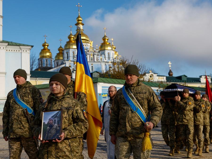 (REUTERS/Valentyn Ogirenko)