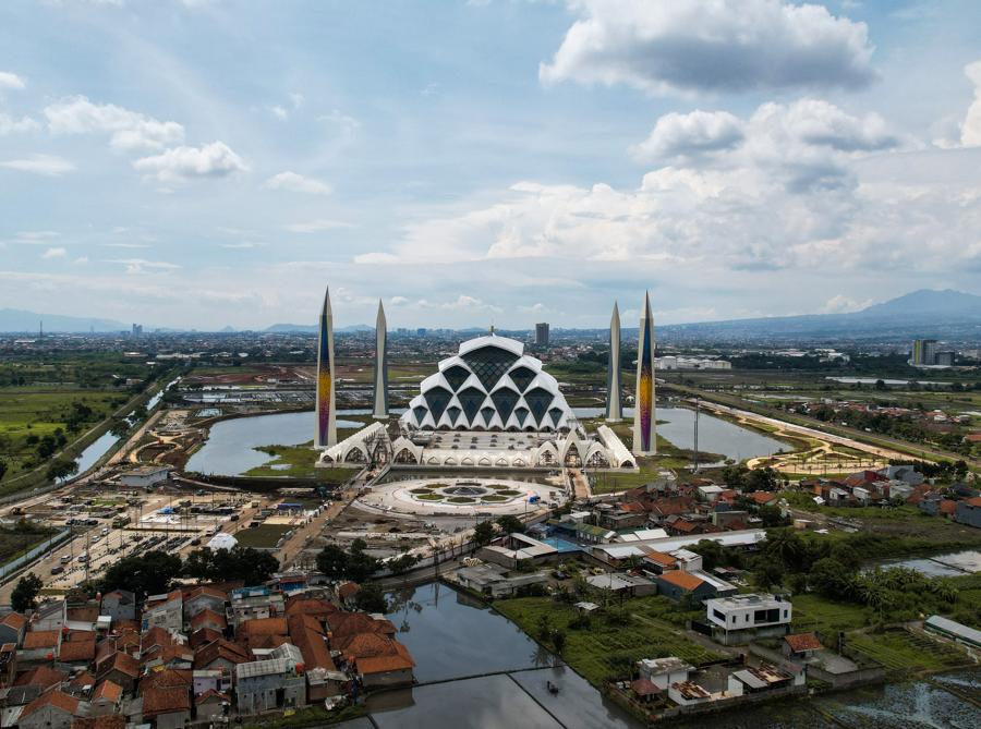 Decima Bandung (Indonesia)