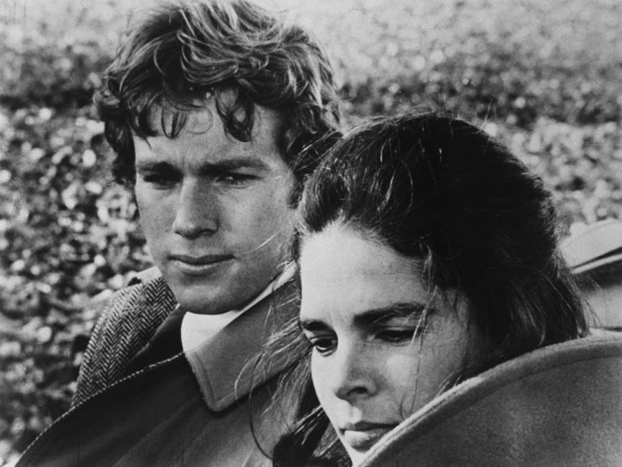 Ryan O'Neal e Ali MacGraw in una scena del film «Love Story» 1871 (Getty Images)