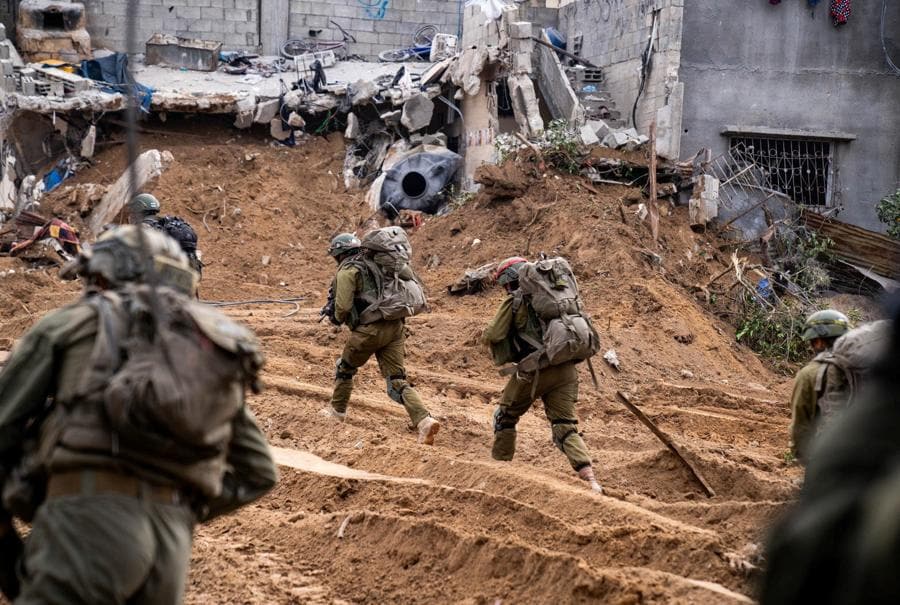 Un’operazione di terra a Gaza. (Reuters)