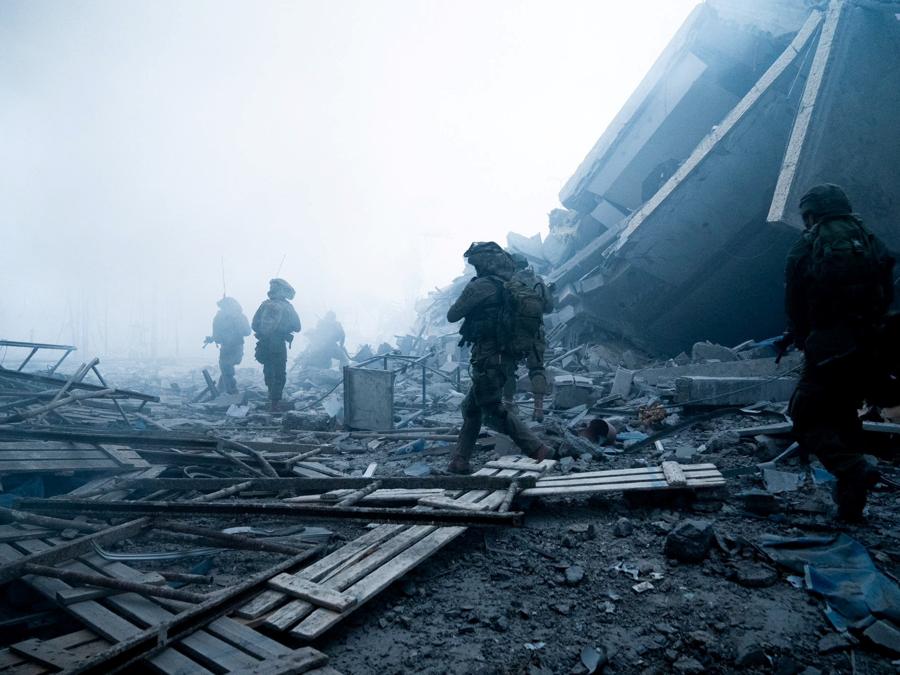 I soldati israeliani operano nella Striscia di Gaza. Israel Defense Forces/Handout via REUTERS