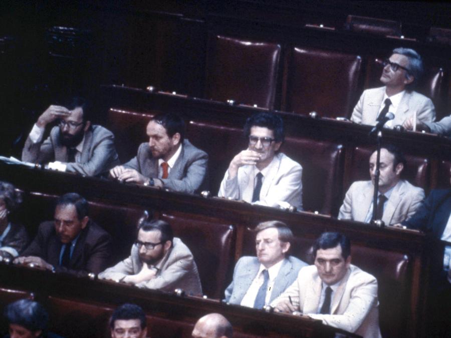 Toni Negri siede in Parlamento come deputato radicale (1983). ARCHIVIO ANSA