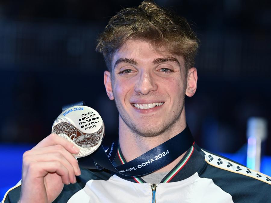 15 febbraio 2024  - Alessandro Miressi  vince una medaglia d’argento nella finale dei 100 metri stile libero maschile durante i Campionati mondiali di nuoto a Doha. (Photo by Gian Mattia D'Alberto / LaPresse)