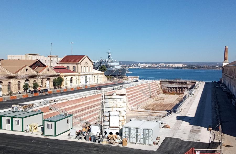 Taranto, Arsenale militare marittimo di Taranto, vessillo di una città marinara © FAI