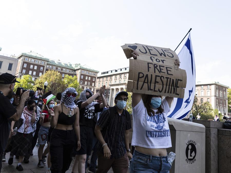 (AP Photo/Stefan Jeremiah) Associated Press/LaPresse