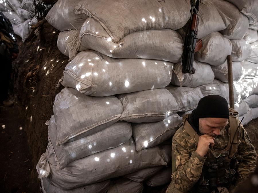 Una trincea in prima linea nella regione di Donetsk. To match Special Report UKRAINE-WAR/FRONTLINE REUTERS/Thomas Peter