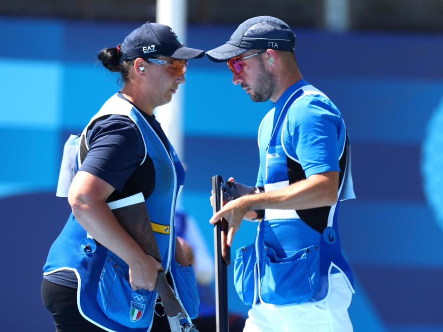 5 agosto 2024   -  Diana Bacosi e Gabriele Rossetti Oro nel tiro sportivo skeet a squadre miste. (EPA/Vassil Donev)