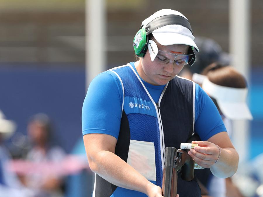 31 luglio  2024  - L’italiana Silvana Maria Stanco gareggia nella finale femminile del tiro al piattello durante i Giochi Olimpici di Parigi 2024. (Photo by Alain Jocard / AFP)