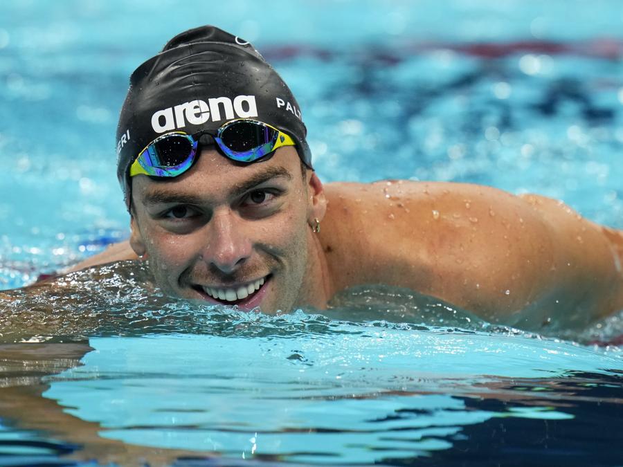 30 luglio  2024  - Gregorio Paltrinieri, italiano,  mentre lascia la piscina dopo la finale degli 800 metri stile libero maschile alle Olimpiadi. (AP Photo/Petr David Josek)