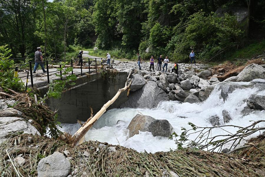 Danni causati da maltempo nel comune di Chialamberto nelle Valli di Lanzo. Torino, 30 giugno 2024. (Ansa)