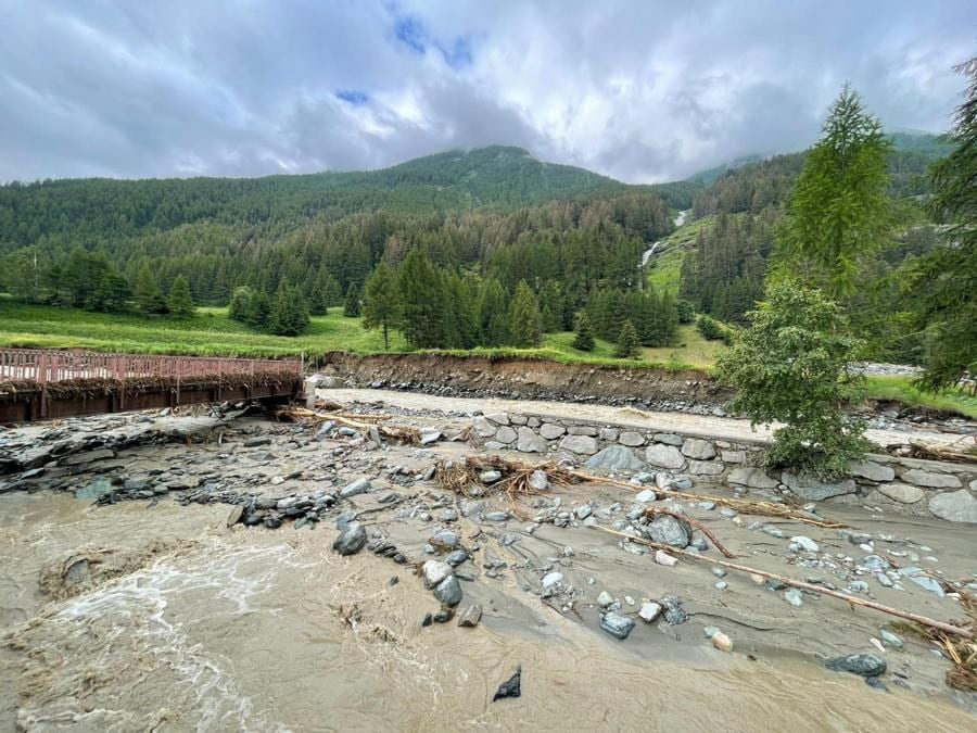 I danni del maltempo a Cogne, 29 e 30 giugno 2024. (Ansa)