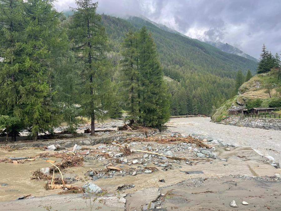 I danni del maltempo a Cogne, 29 e 30 giugno 2024. (Ansa)