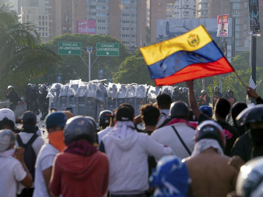 (AP Photo/Matias Delacroix)