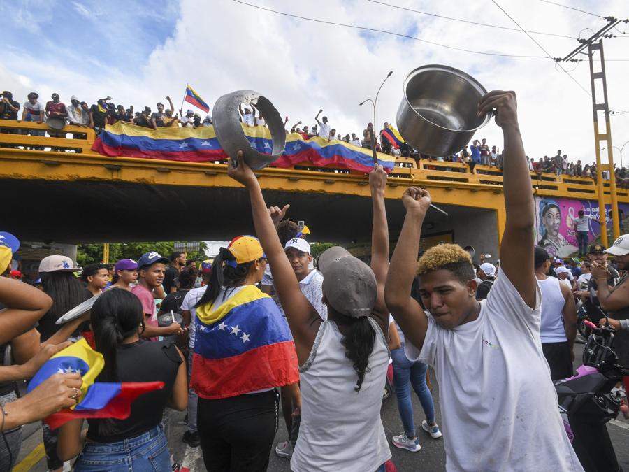 (AP Photo/Jacinto Oliveros) 