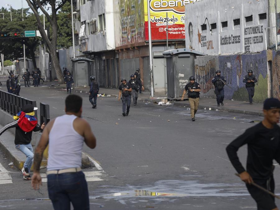  (AP Photo/Cristian Hernandez) 