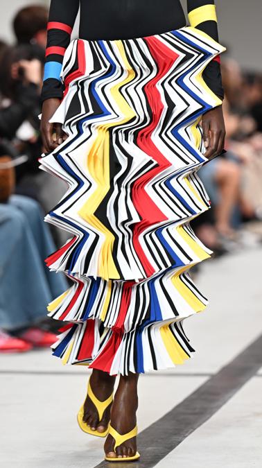 A model presents a creation by Missoni during the Milan Fashion Week Spring/Summer 2025 Women collections , in Milan, Italy, 20 September 2024. The Milano Moda Donna SS 2025 runs from 17 to 23 September.. ANSA/DANIEL DAL ZENNARO