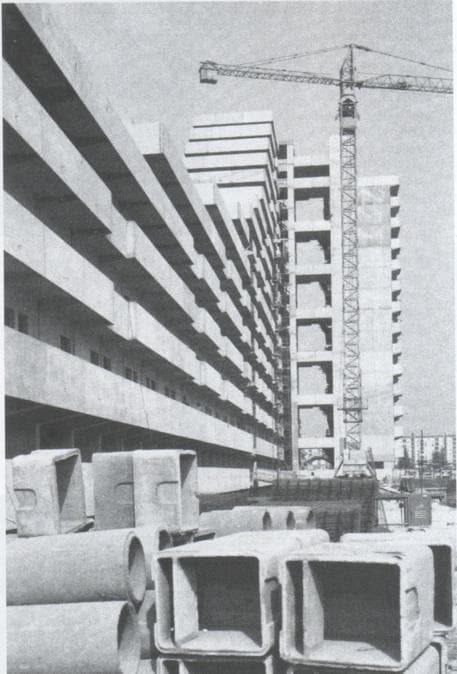 Le Vele di Scampia in costruzione. (Ministero della Cultura)