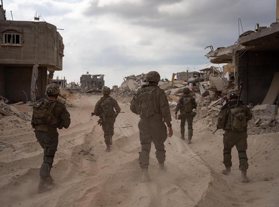 Le truppe sul terreno nell’area di Rafah, nel sud della Striscia di Gaza. (Photo by Israeli Army / AFP)