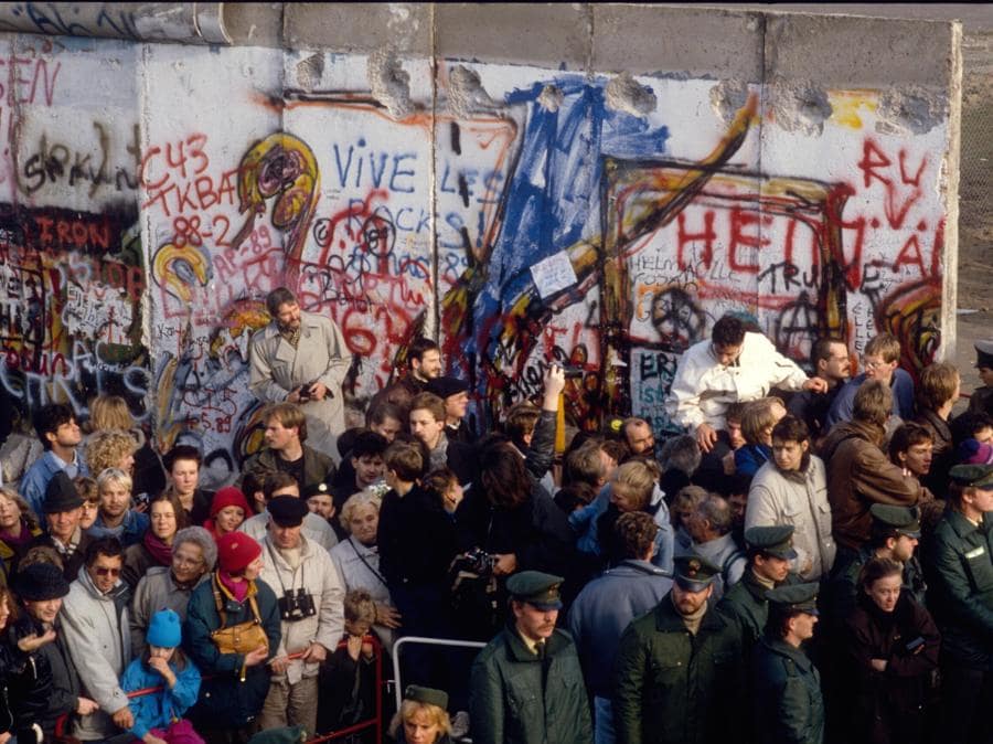 1989 CADUTA DEL MURO DI BERLINO FOTO MODICA / AGF Berlin, Germany, wall