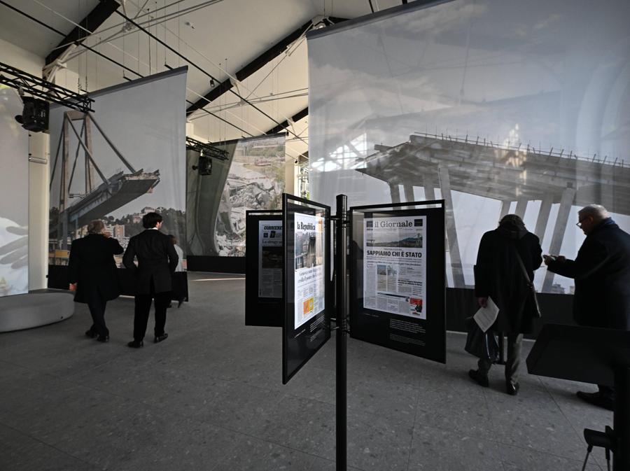 Egle possetti presidente del comintato vittime del crollo di ponte Morandi, durante l'inagurazione del memoriale per le 44 vittime.  ANSA/LUCA ZENNARO