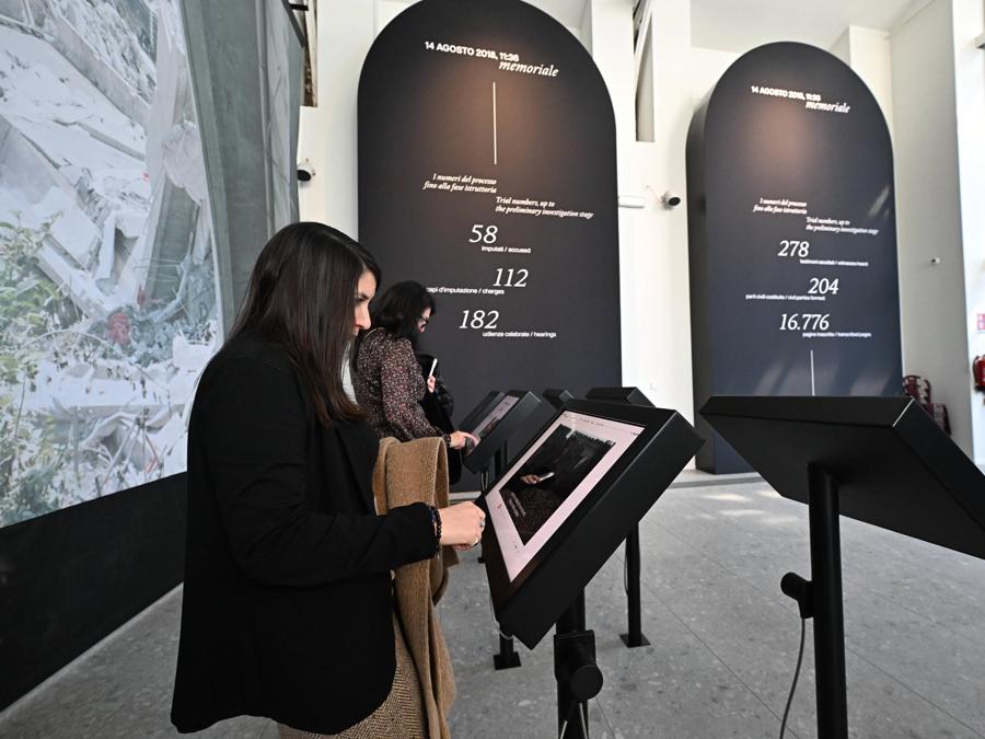 Egle possetti presidente del comintato vittime del crollo di ponte Morandi, durante l'inagurazione del memoriale per le 44 vittime.  ANSA/LUCA ZENNARO