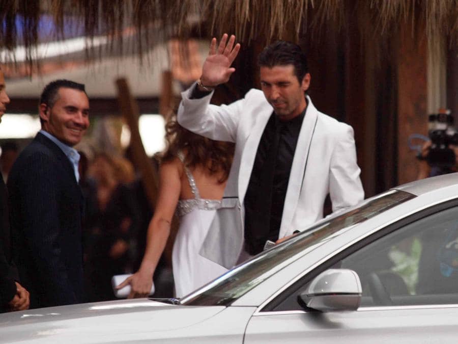 Gigi Buffon alla festa del suo matrimonio con Alena Seredova al Twiga di Marina di Pietrasanta, 19 Giugno 2011. ANSA/ RICCARDO DALLE LUCHE