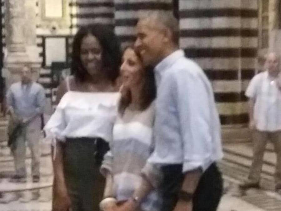 Michelle e Barack Obama a Siena (Ansa)