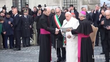 Papa Francesco In Piazza Di Spagna A Roma Per La Preghiera Dell ...