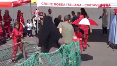 Migranti, a Civitavecchia sbarcano 178 persone soccorse dalla Life Support - Il Sole 24 ORE