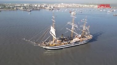 Marina La Nave Amerigo Vespucci In Viaggio Verso Il Qatar Il Sole Ore