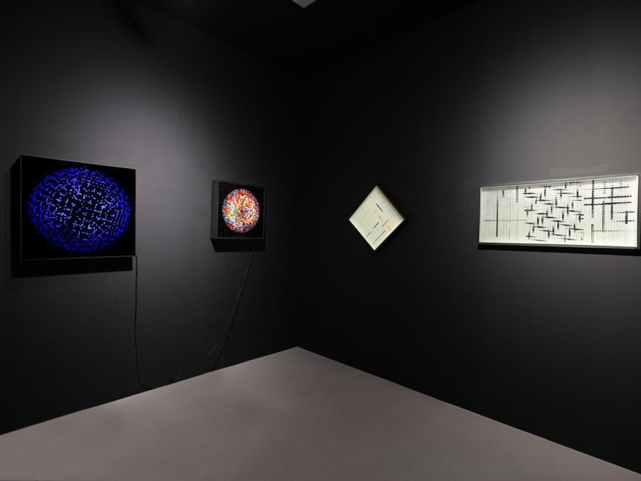  Mostra Grazia Varisco. Filo Rosso 1960-2015, curata da Claudio Cerritelli, Lugano 2015. Courtesy, Cortesi Gallery, Lugano-Londra. Foto di Bruno Bani