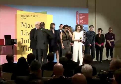 Cerimonia di premiazione della 58. Esposizione Internazionale d'Arte della Biennale di Venezia, 11 maggio 2019. Giuria composta da Stephanie Rosenthal (Presidente di Giuria, Germania), Defne Ayas (Turchia/Olanda), Cristiana Collu (Italia), Sunjung Kim (Corea) e Hamza Walker (USA).
