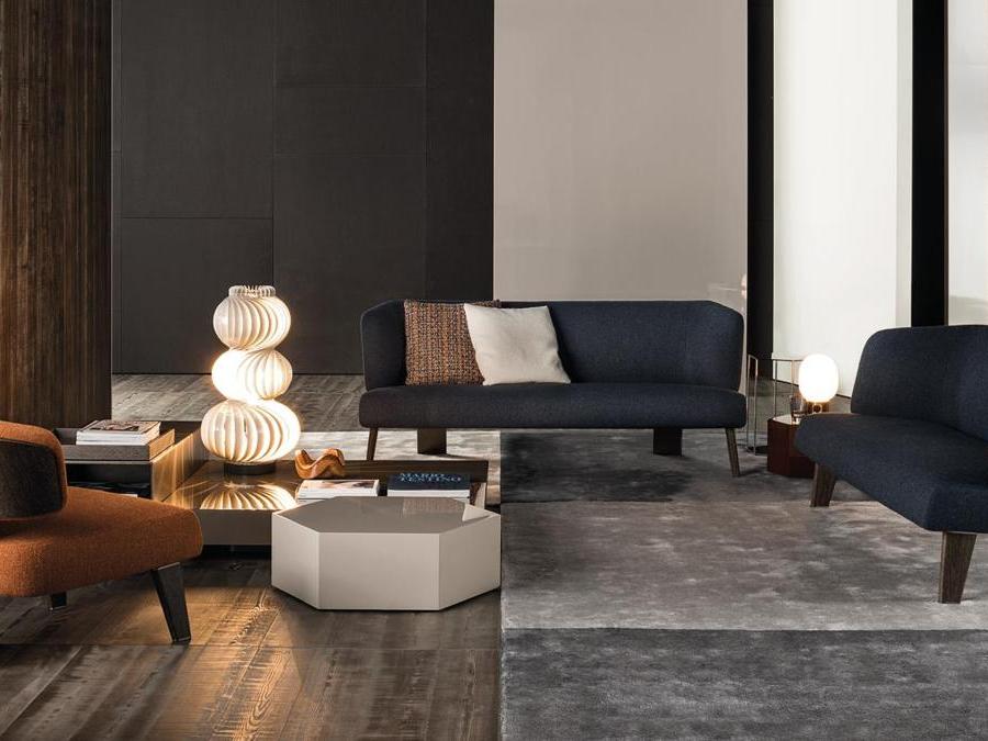 Minotti, Creed Collection, design Rodolfo Dordoni; la famiglia Creed si compone di numerose sedute, come divani, poltrone, poltroncine, oltre a un letto; ciascun elemento è stato espressamente pensato per una precisa collocazione, sia in termini di utilizzo che di stile. 