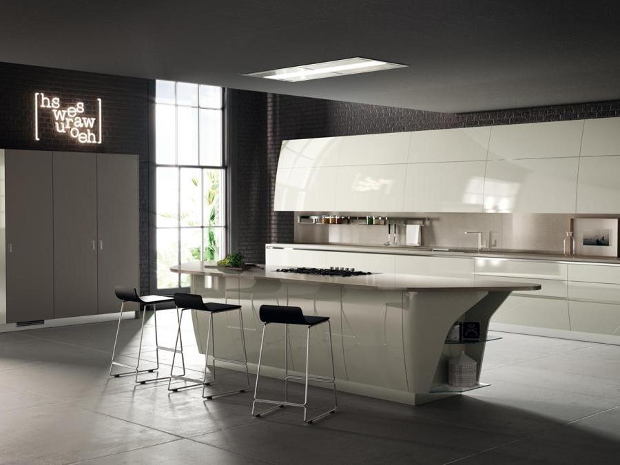 Scavolini, Flux Swing, restyling della celebre cucina progettata da Giugiaro Design. 