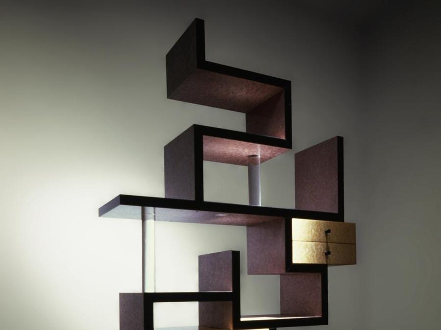 Max per Memphis. Mobile in legno laccato, radica ricostituita, piastrelle in graniglia e perspex della Collezione Memphis Milano (1987). Dimensioni: 132 x 32 x 223 cm di altezza. Prezzo: 15.500.  (Ph Santi Caleca – Courtesy Memphis srl, www.memphis-milano.com)