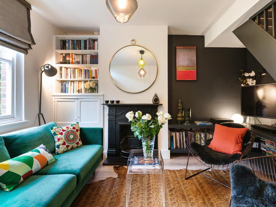 Airbnb Plus, appartamento Londra. Airbnb Plus è una selezione di case che offrono la massima qualità, con host che si distinguono per le ottime recensioni e l'attenzione ai particolari. Ogni casa viene verificata attraverso un controllo qualità di persona per garantire i più alti standard di eccellenza e design