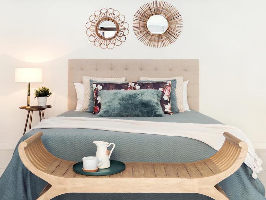 Staging IT. Un progetto di home staging, servizio che permette di incrementarne il valore di mercato di un immobile sia in caso di compravendita che di affitto, rendendolo adatto e piacevole sia per eventuali visite che per booking promozionali. Staging IT propone anche il noleggio arredi per homsetager. Allestimento: Staging IT®, foto: Alice Baronio