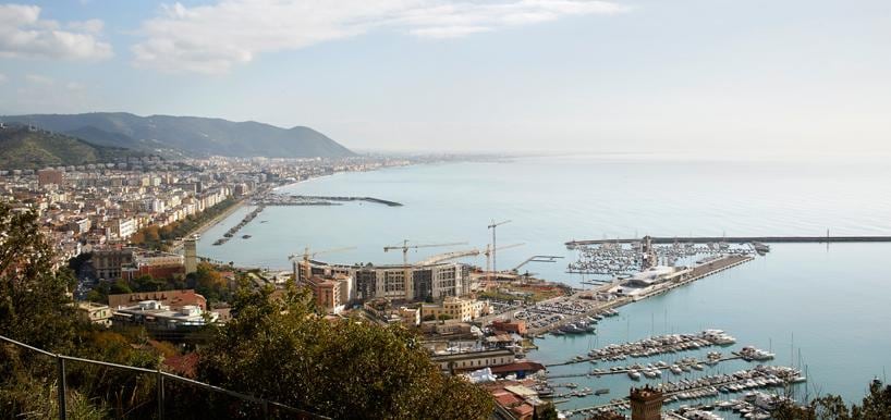 Salerno. Come una conchiglia sul mare, il nuovo terminal di Zaha Hadid Architects (®Hufton+Crow)