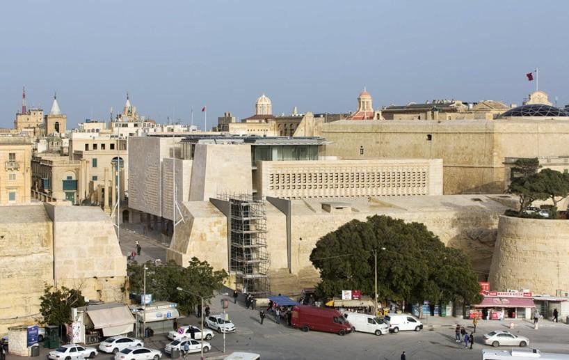 Malta. Architettura contemporanea, nel contesto della città storica con Renzo Piano per il Parlamento a  La Valletta (® Michel Denanc)